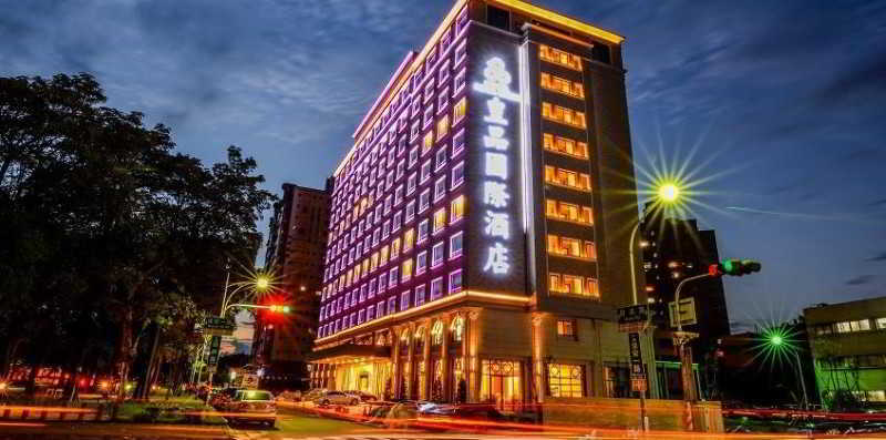 Royal Chiayi Hotel Exterior foto