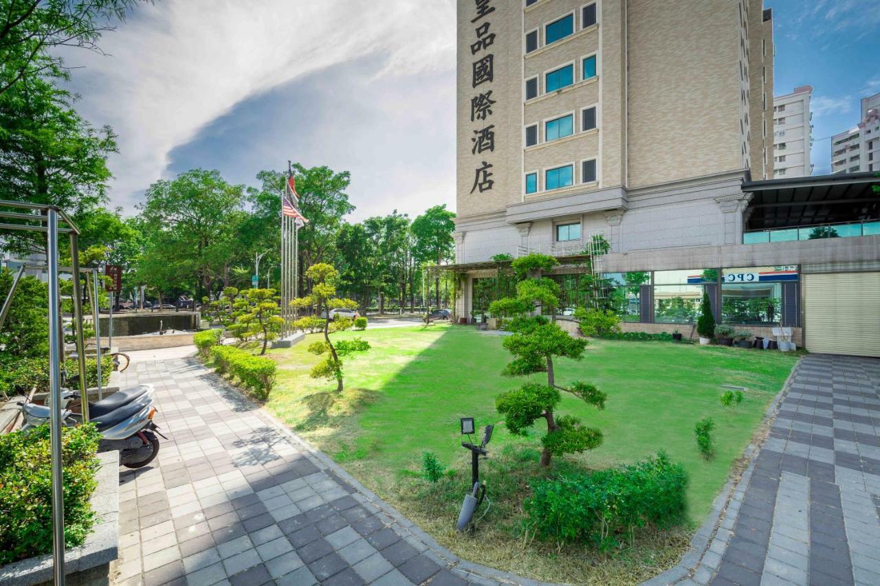 Royal Chiayi Hotel Exterior foto